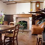 Le Vieux Noyer Oda ve Kahvaltı Saint-Maurice-de-Tavernole