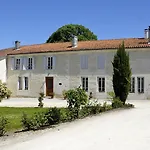Le Vieux Noyer 3*