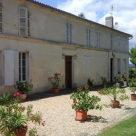 Le Vieux Noyer Saint-Maurice-de-Tavernole