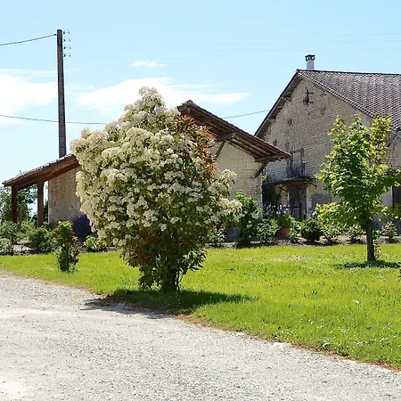 Le Vieux Noyer Bed & Breakfast 3*