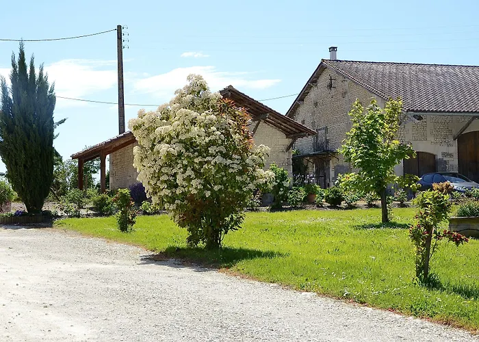Le Vieux Noyer Bed & Breakfast 3*