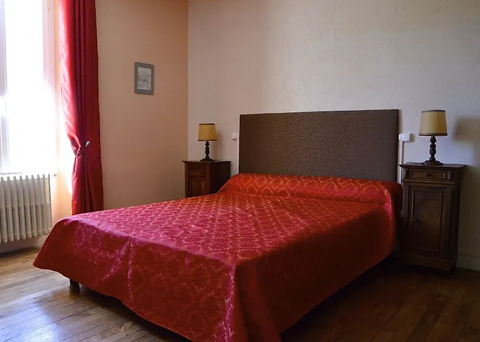 Le Vieux Noyer Bed & Breakfast Saint-Maurice-de-Tavernole